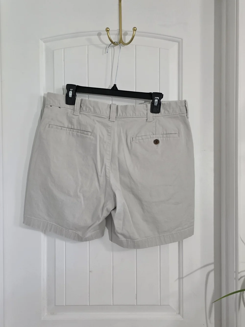 J.Crew Men’s 7” Chino Shorts 34 Stone Khaki Stretch Cotton